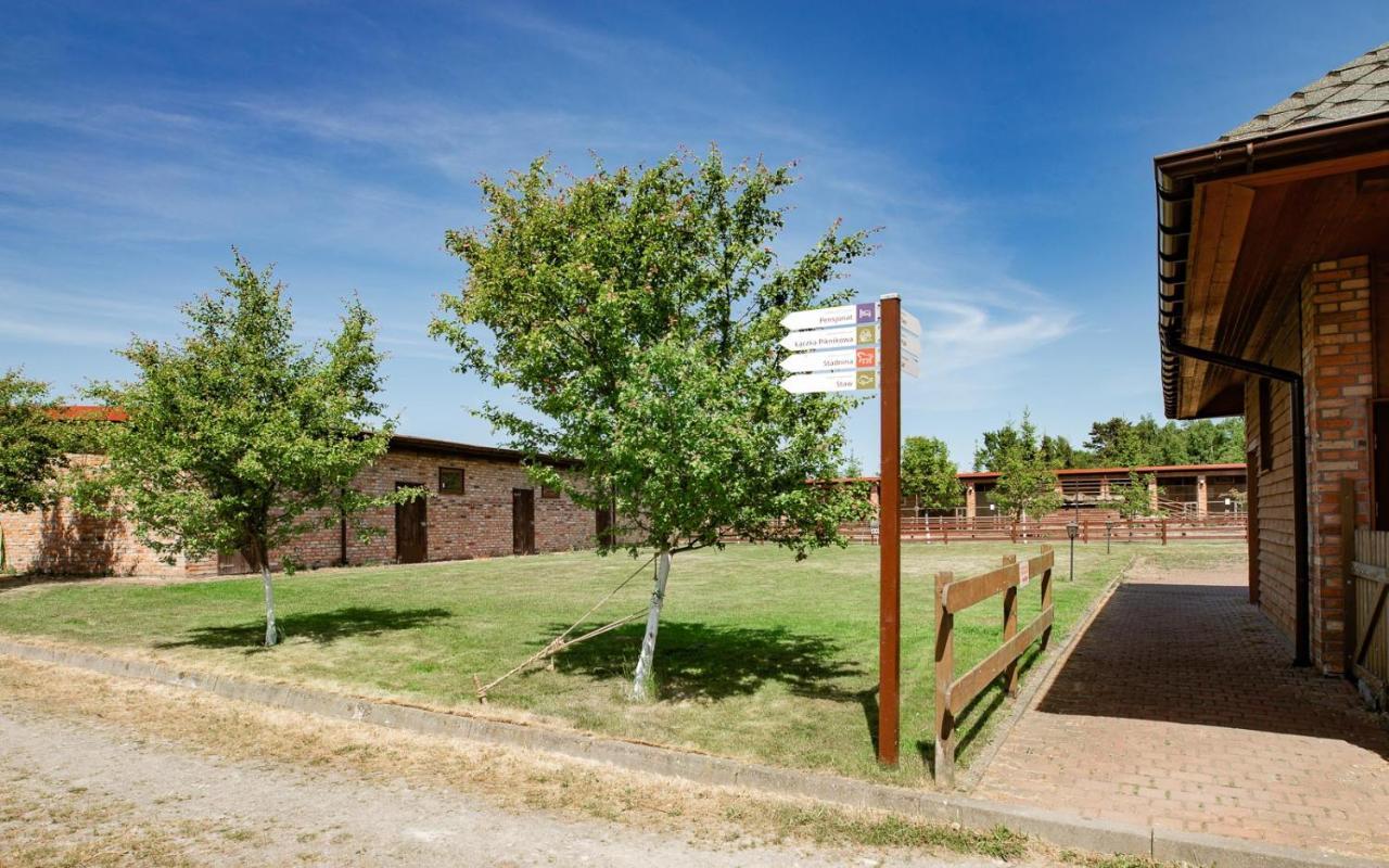 Podkowa Villa Police Buitenkant foto