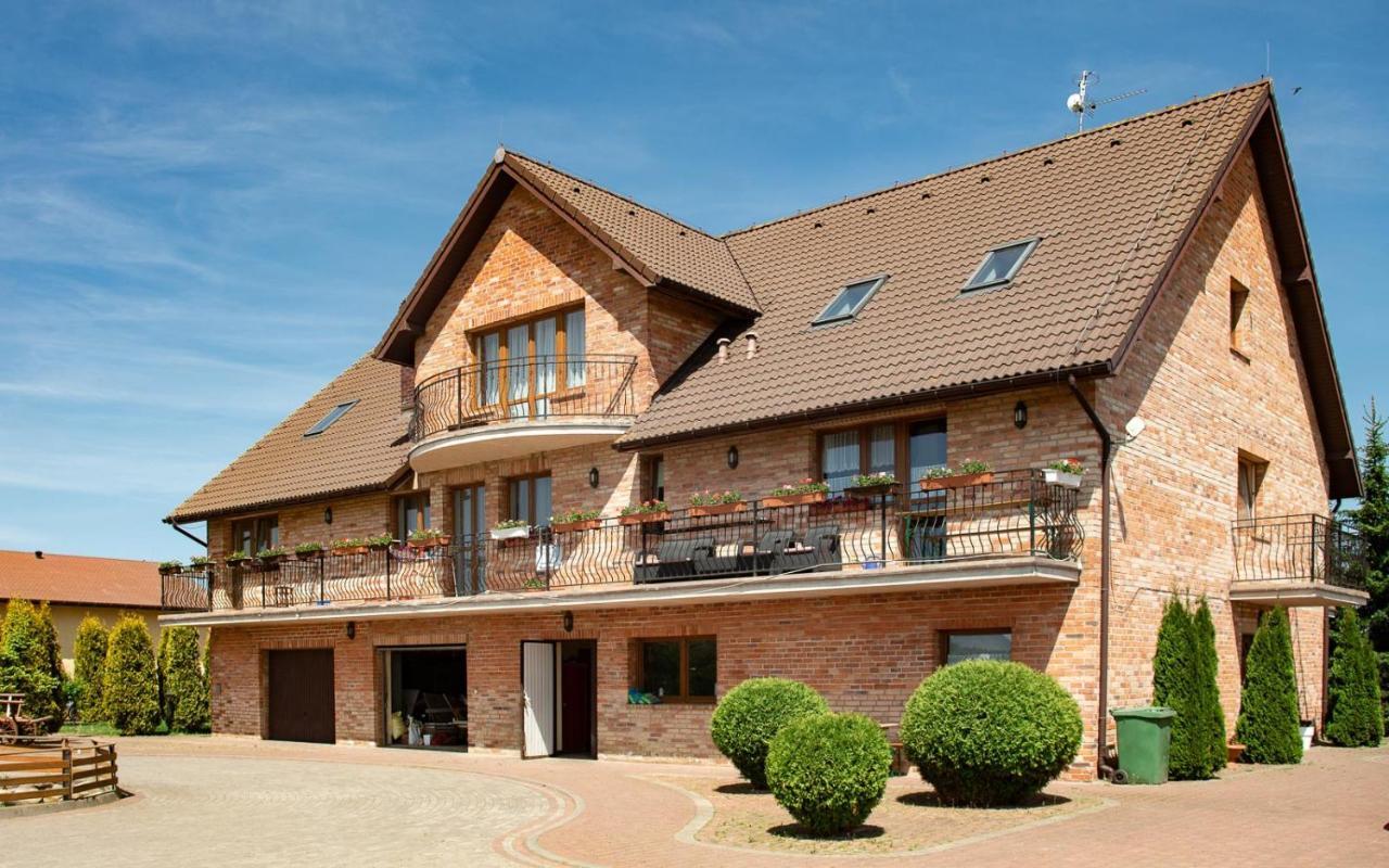 Podkowa Villa Police Buitenkant foto