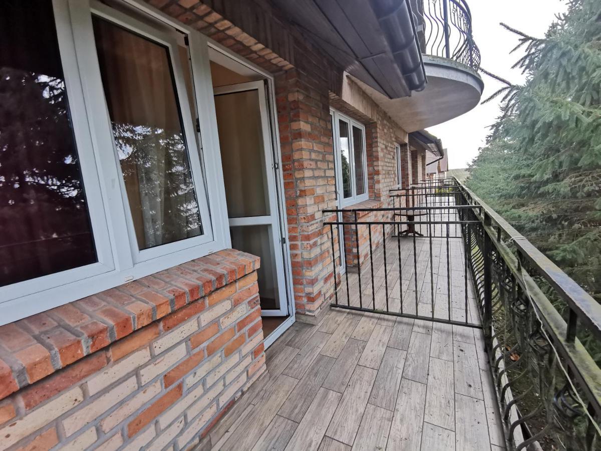 Podkowa Villa Police Buitenkant foto